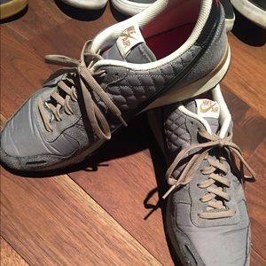 Nike Air Vortex Mens Shoes - RARE